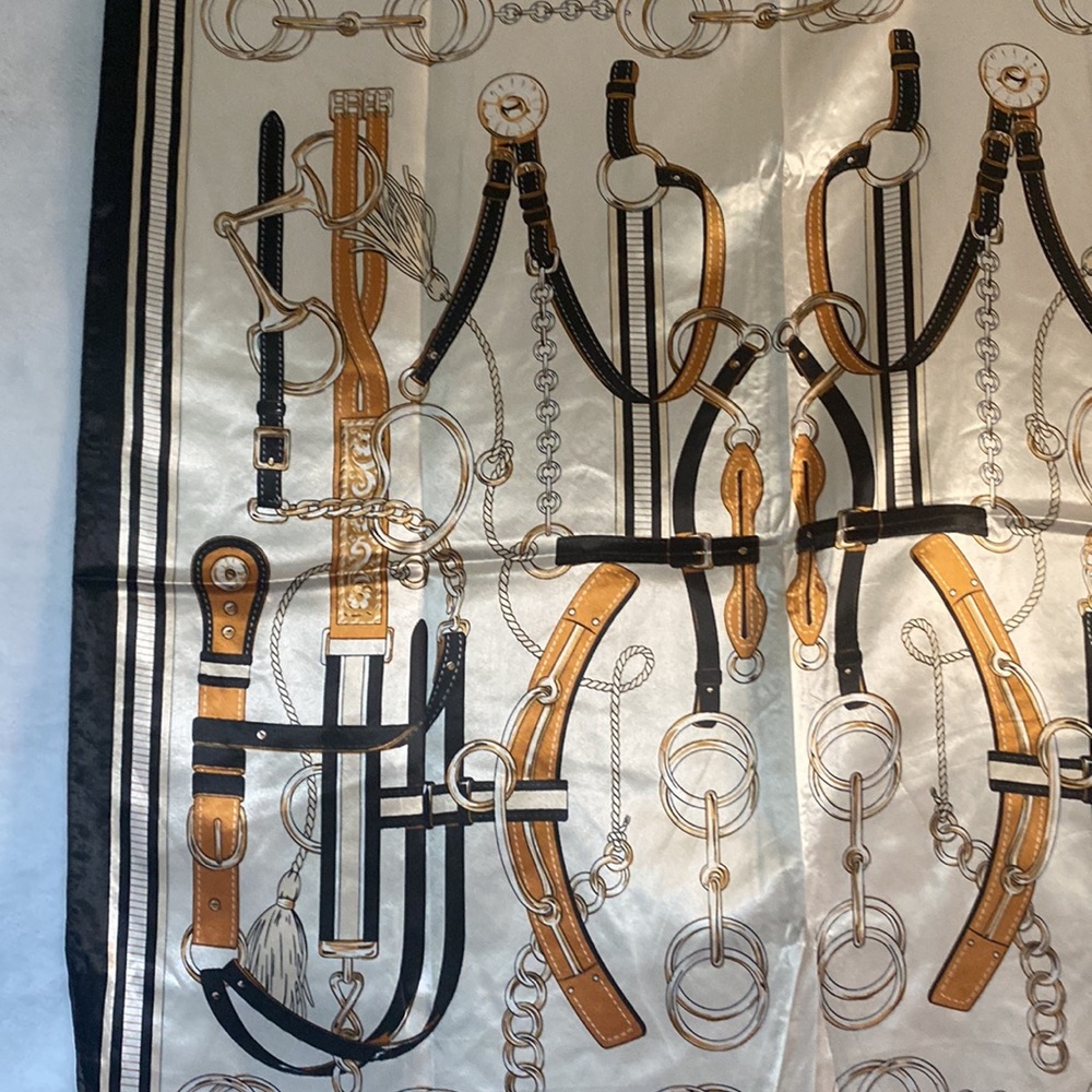 35” Equestrian Themed Square Scarf - Picture 5 of 11